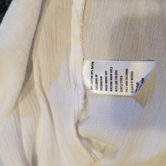 Embroidered top - Picture 4 of 4